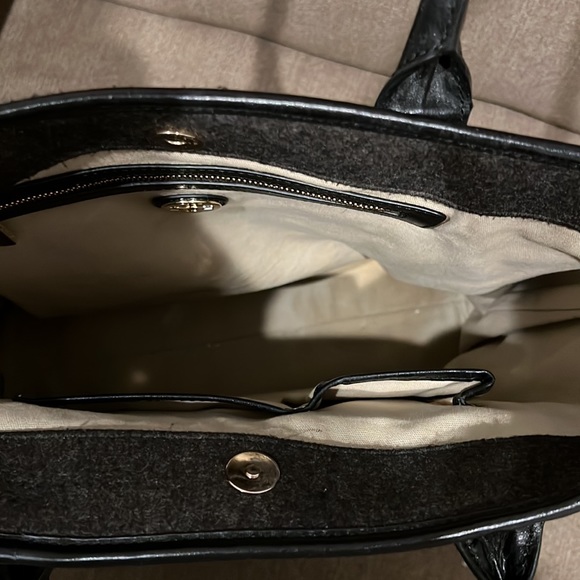 AUTHENTIC TORY BURCH WOOL TOTE LIKE NEW - Picture 3 of 4